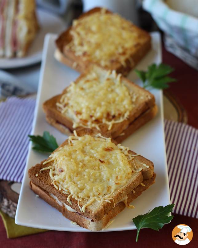 1. Croque monsieur we frytkownicy powietrznej