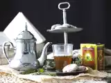 przepis Jak przygotować autentyczną marokańską herbatę miętową?