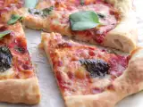 przepis Wilgotna pizza margherita
