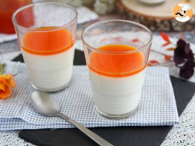 Przepis Waniliowa panna cotta z morelowym coulis