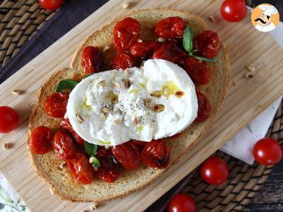 Przepis Bruschetta z pieczonymi pomidorami i burratą