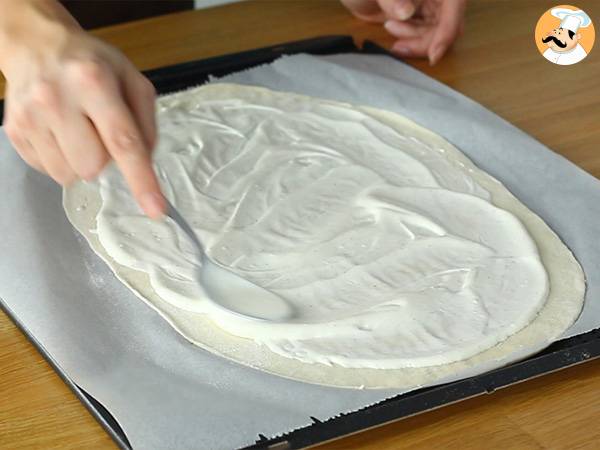 Flammekueche, alsacka tarta flambée - Przygotowanie krok 2