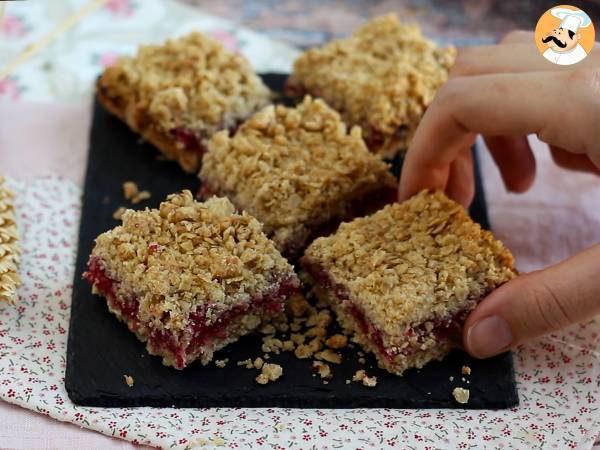 Pyszne, chrupiące ciasto z malinową kruszonką - Przygotowanie krok 6