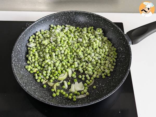 Klopsiki z groszkiem i fetą w frytkownicy powietrznej: smaczne i szybkie w przygotowaniu! - Przygotowanie krok 1