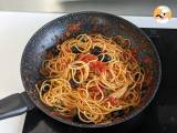 Spaghetti alla puttanesca, szybkie i smaczne pierwsze danie - Przygotowanie krok 5