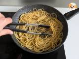 Spaghetti cacio e pepe: 3 składniki, eksplozja smaku! - Przygotowanie krok 6