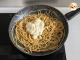 Spaghetti cacio e pepe: 3 składniki, eksplozja smaku! - Przygotowanie krok 8