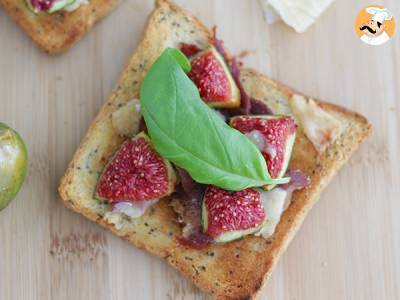 Bruschetta z figami, parmezanem i szynką parmeńską - zdjęcie 3