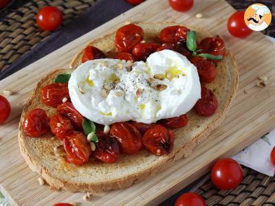 Bruschetta z pieczonymi pomidorami i burratą - zdjęcie 3