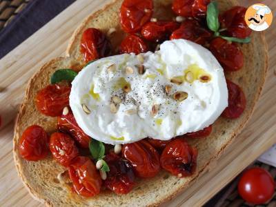 Bruschetta z pieczonymi pomidorami i burratą - zdjęcie 4