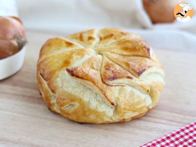 Camembert w cieście francuskim z szynką i cebulą - zdjęcie 3