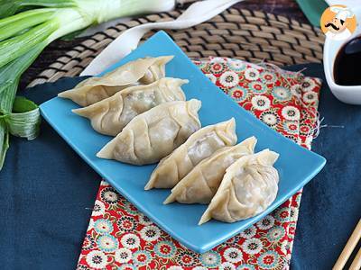 Gyozas z kurczakiem, marchewką i pieczarkami - zdjęcie 2