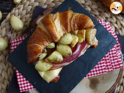 Kanapka z rogalikiem Raclette na pyszny brunch! - zdjęcie 2