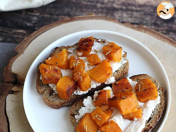 Kanapki z ricottą i dynią butternut oraz jajkiem - zdjęcie 2