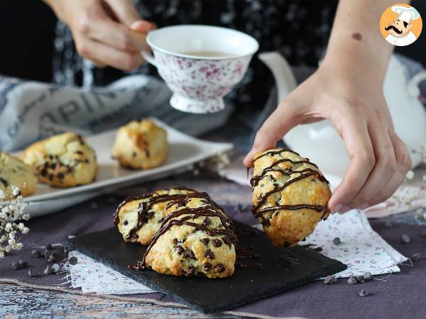 Łatwe i bardzo puszyste scones czekoladowe