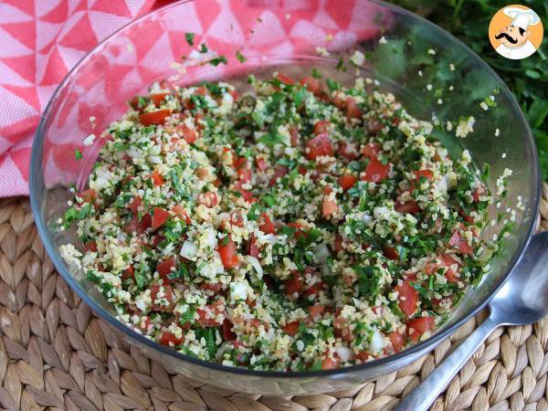 Libański tabbouleh, hiper aromatyczny i świeży, jak lubimy