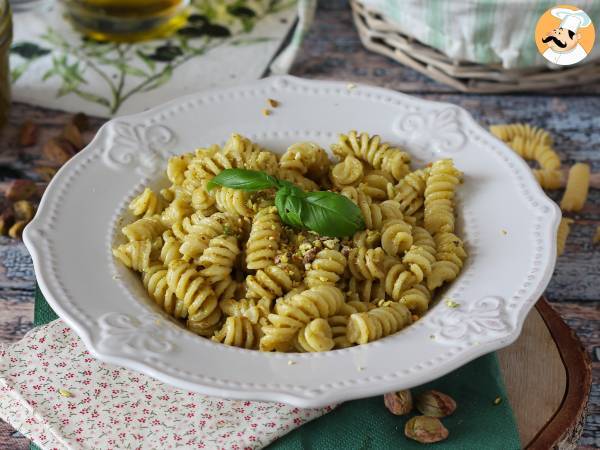 Makaron z pesto pistacjowym - smaczny i łatwy przepis do przygotowania