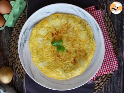 Omlet cebulowy, smaczny i łatwy w przygotowaniu przepis - zdjęcie 3