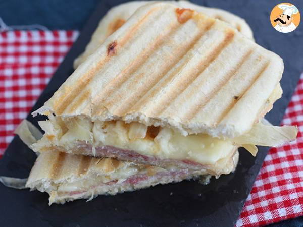 Panini z raclette