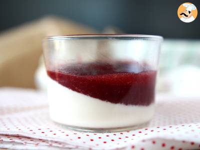 Panna cotta z coulis jagodowym - zdjęcie 2