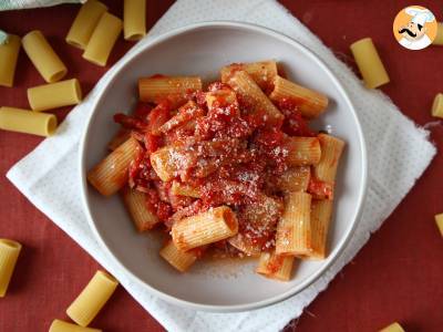 Pasta all'amatriciana, tradycyjny przepis wyjaśniony krok po kroku - zdjęcie 5