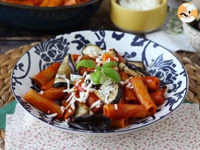 Pasta Siciliana z bakłażanem, łatwa i lekka wersja - Pasta alla Norma