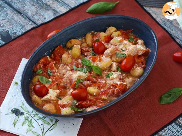 Pieczone gnocchi z fetą z Airfryer, super szybkie danie z pomidorkami koktajlowymi i fetą!