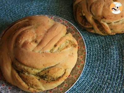 Plecione bułki z zielonym pesto - zdjęcie 4