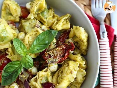 Sałatka z tortellini i pesto - zdjęcie 4