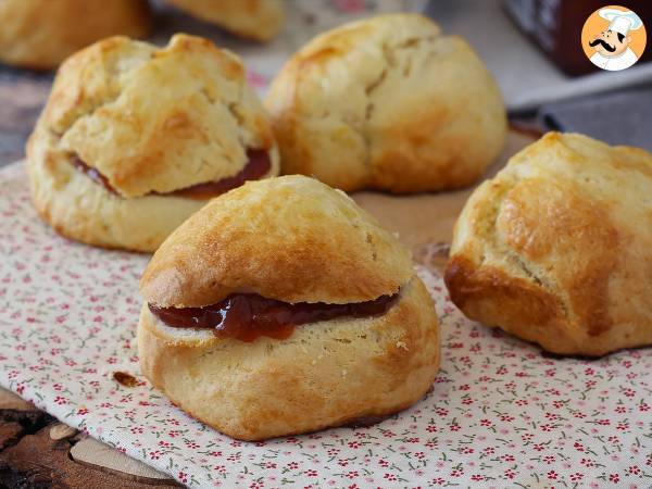 Scones z cytrynową skórką