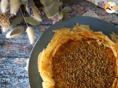 Sernik w stylu baklavy z pistacjami, chrupiący i rozpływający się w ustach - zdjęcie 4