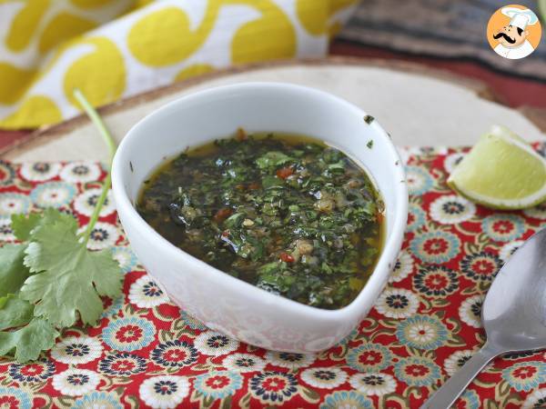 Sos chimichurri: idealny dodatek do asado i grillowania.