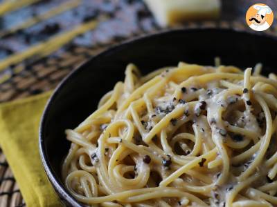 Spaghetti cacio e pepe: 3 składniki, eksplozja smaku! - zdjęcie 6