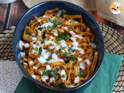 Tagliatelle al forno - przepis na wykorzystanie resztek makaronu, który zapobiega marnotrawstwu