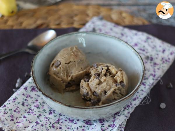 Wegańskie lody bananowe o smaku ciasteczek - super łatwe do przygotowania!