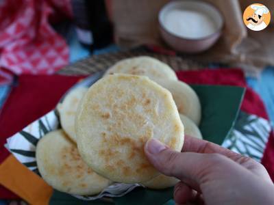 Wenezuelskie arepas, bezglutenowe bułki z zaledwie 3 składników - zdjęcie 2