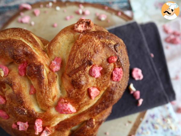 Wyjątkowo miękkie bułeczki brioche w kształcie serca na Walentynki - zdjęcie 2